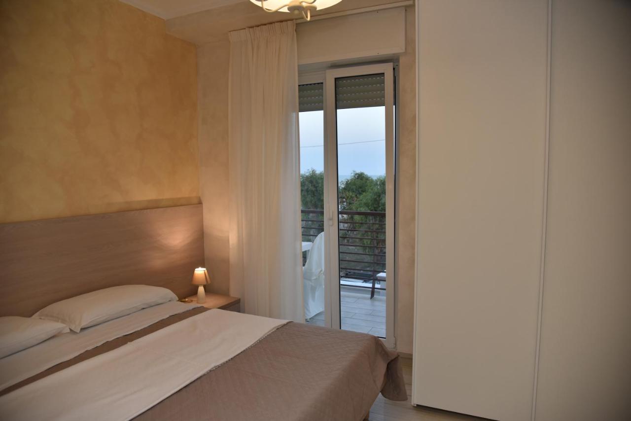 Vista Beb Mare Bed & Breakfast Manfredonia Exterior photo